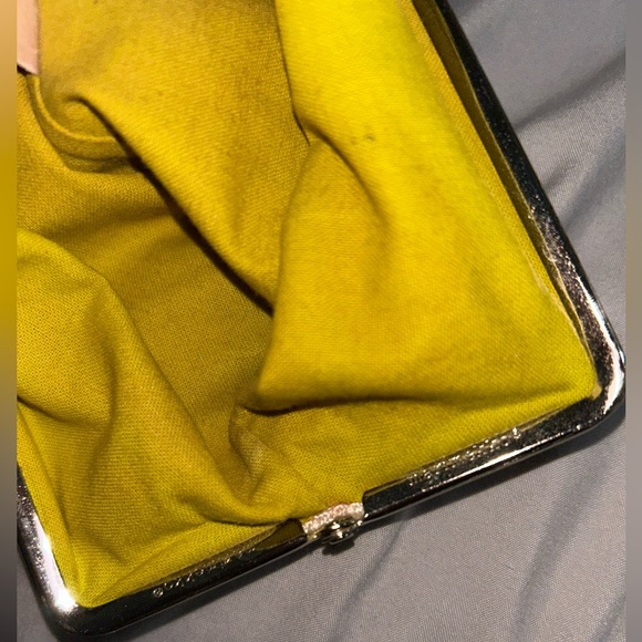 Marimekko Floral Green Kiss Lock Clutch/Pouch - Picture 7 of 9